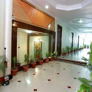 Hotel Mandakini Palace Kanpur Buitenkant foto